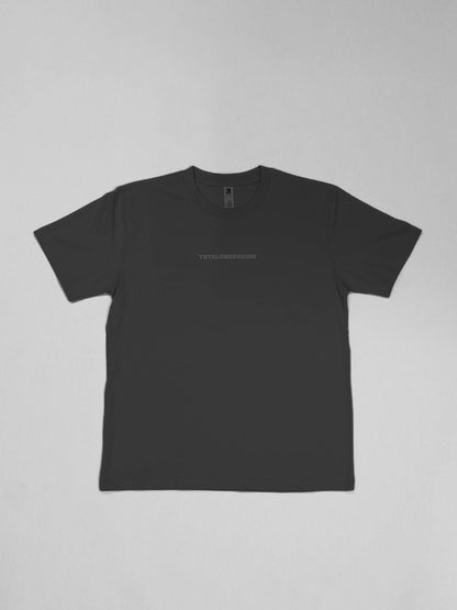 ESSENTIAL FITTED TEE - BLACK